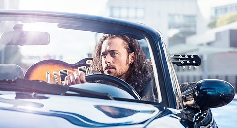 Instalação e personalização dos acessórios automotivos Instalação e personalização dos acessórios automotivos