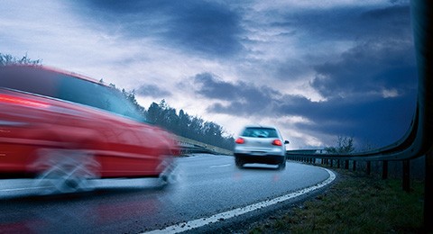 Diagnóstico e reparo para sistemas de segurança na condução (ABS/ASR, ESP®) Diagnóstico e reparo para sistemas de segurança na condução (ABS/ASR, ESP®)